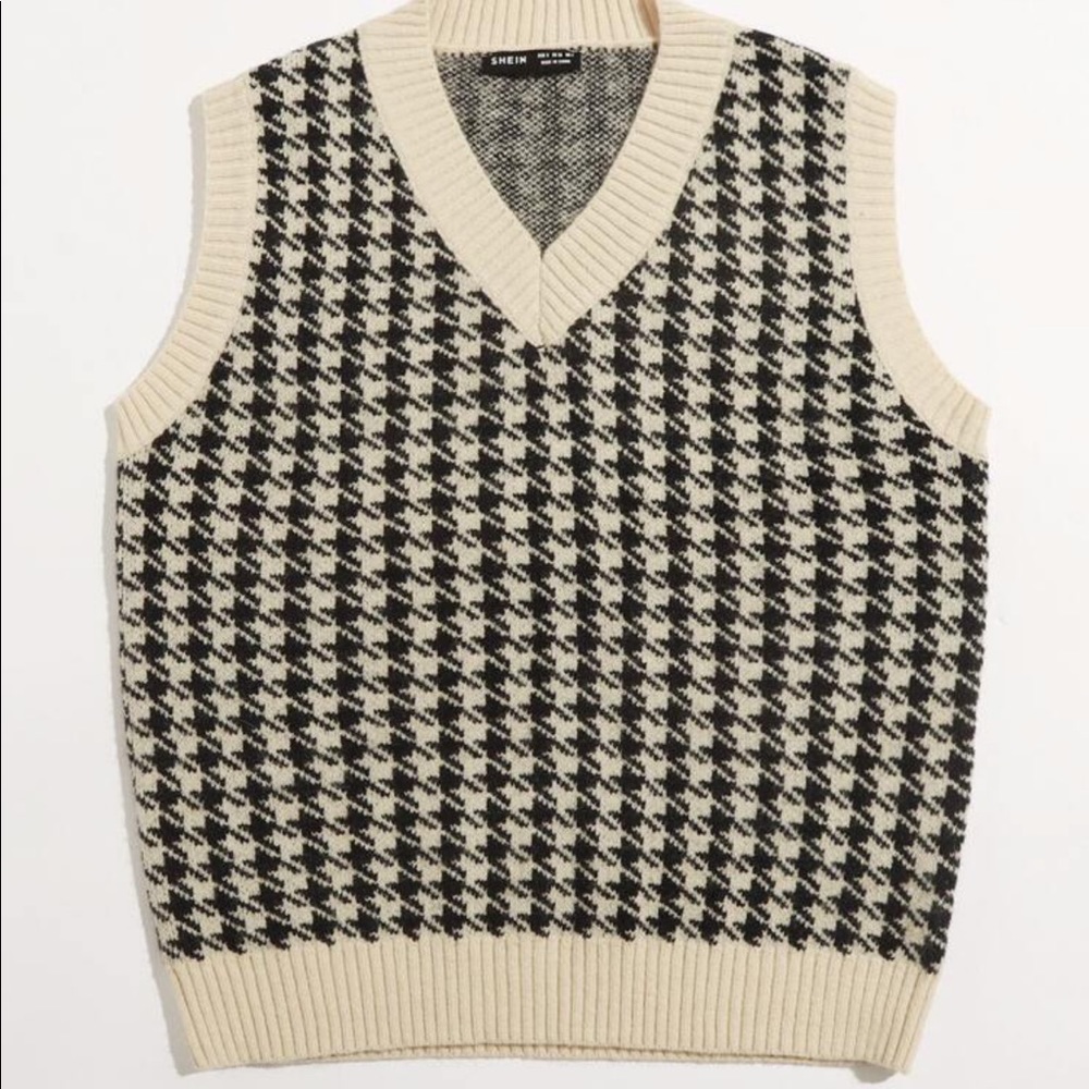 Houndstooth vest